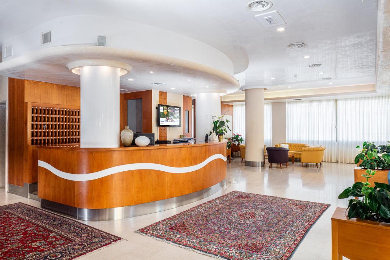 Hotel Palace Bibione Eksteriør billede