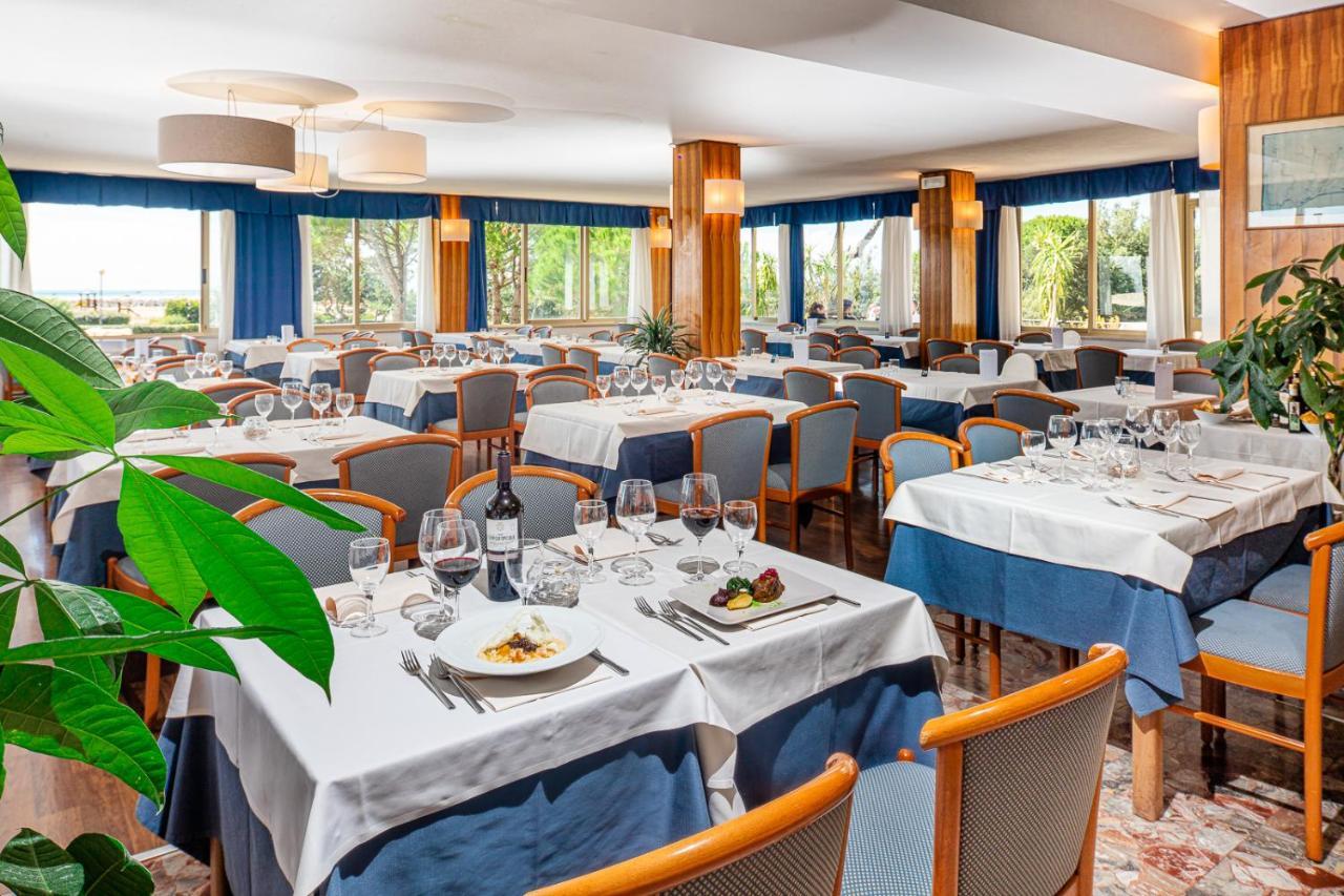 Hotel Palace Bibione Eksteriør billede
