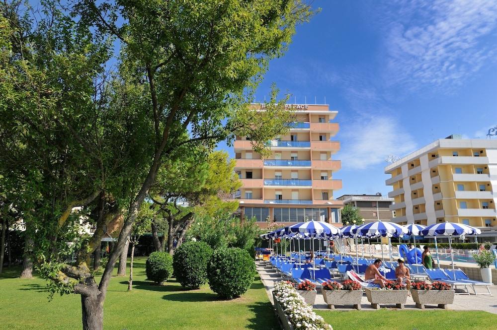 Hotel Palace Bibione Eksteriør billede