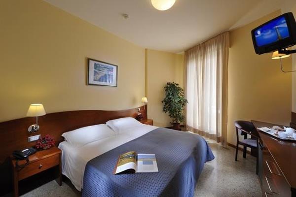 Hotel Palace Bibione Eksteriør billede
